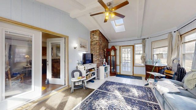 952 N Linden Avenue, Decatur, IL 62522