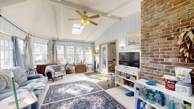 952 N Linden Avenue, Decatur, IL 62522