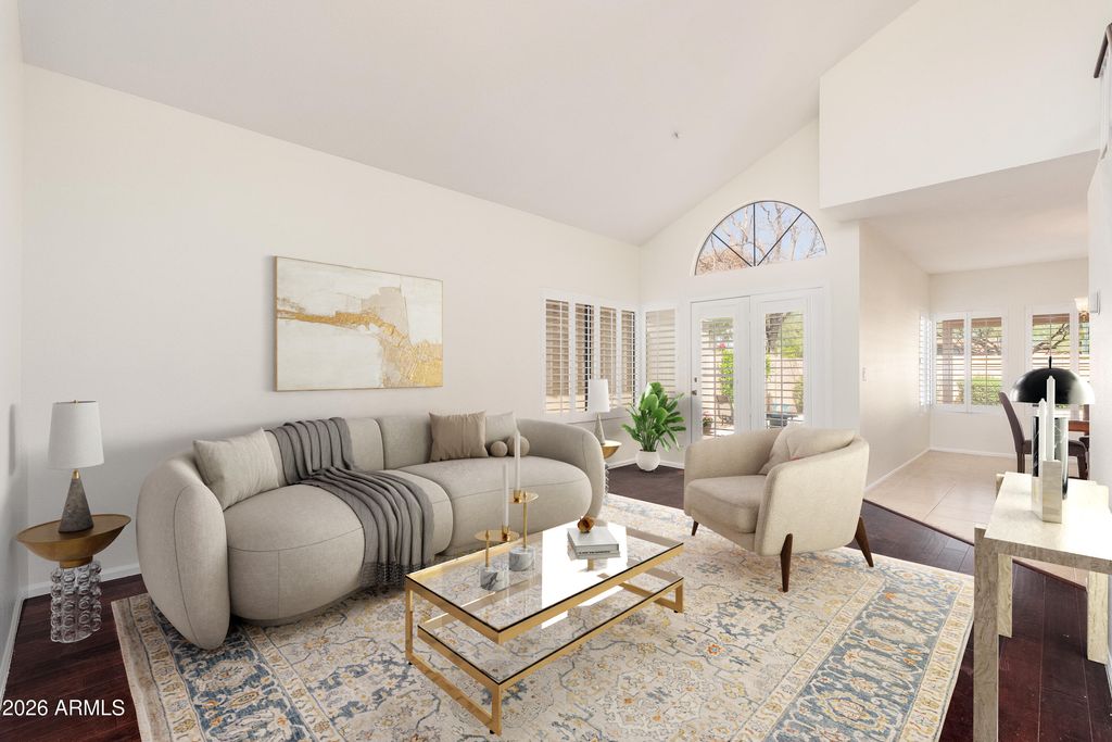 Image 10 of property listing at 9596 E WINDROSE Drive, Scottsdale, AZ 85260
