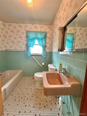 14 Ridgewood Drive, Hannibal, MO 63401