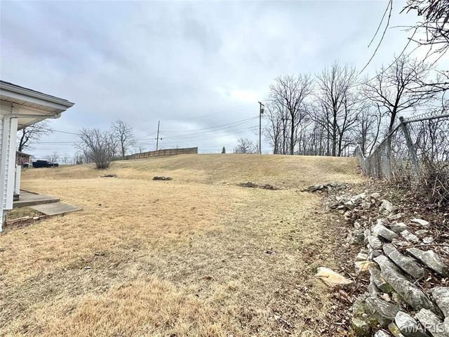 14 Ridgewood Drive, Hannibal, MO 63401