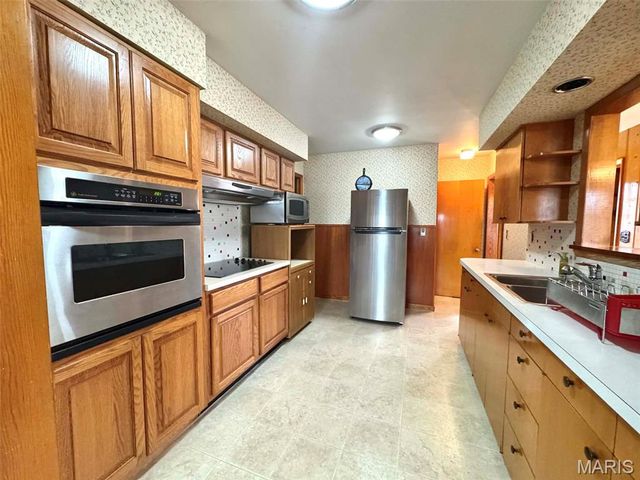 14 Ridgewood Drive, Hannibal, MO 63401