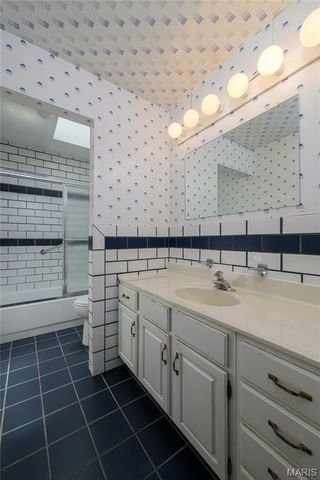 8874 Woodpark Drive, Sunset Hills, MO 63127