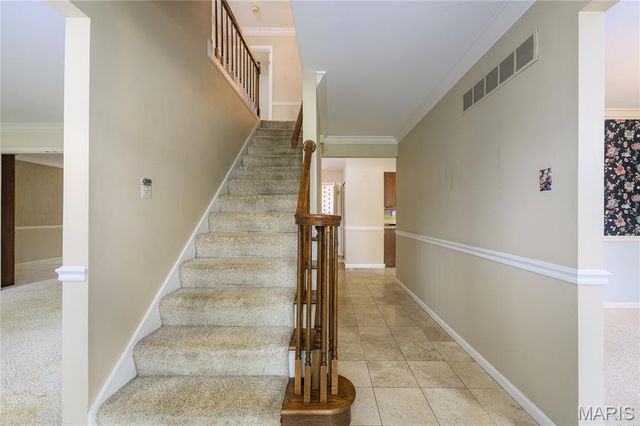 8874 Woodpark Drive, Sunset Hills, MO 63127