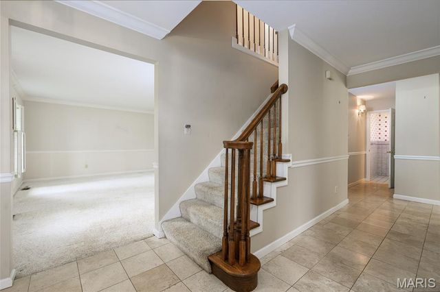 8874 Woodpark Drive, Sunset Hills, MO 63127