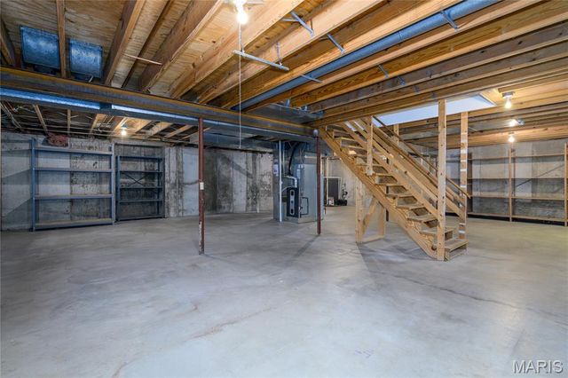 8874 Woodpark Drive, Sunset Hills, MO 63127