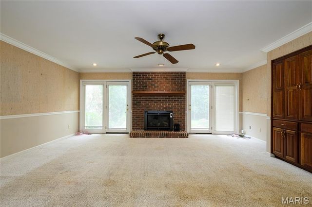 8874 Woodpark Drive, Sunset Hills, MO 63127