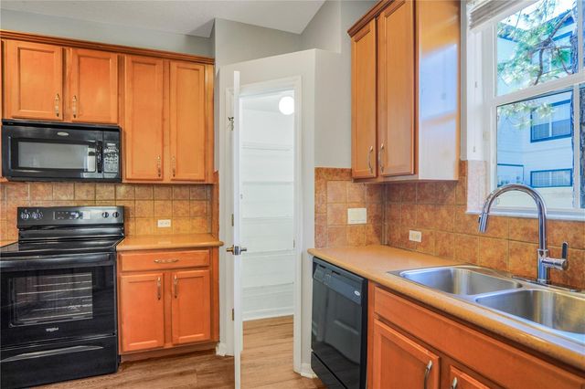 4940 LUGE LN, Orlando, FL 32839