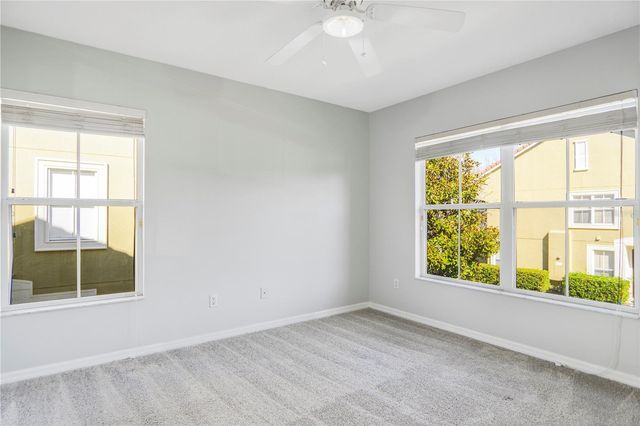 4940 LUGE LN, Orlando, FL 32839