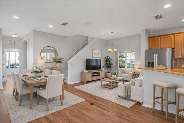 4940 LUGE LN, Orlando, FL 32839