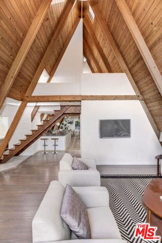 3237 Kelton Avenue, Los Angeles, CA 90034