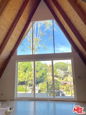 3237 Kelton Avenue, Los Angeles, CA 90034