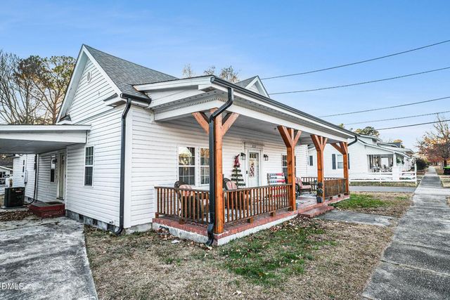 213 W Parrish Drive, Benson, NC 27504