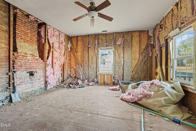 213 W Parrish Drive, Benson, NC 27504