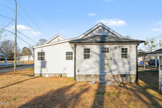 213 W Parrish Drive, Benson, NC 27504