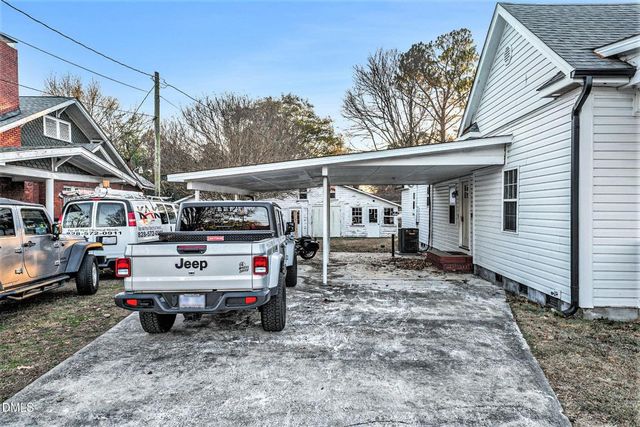 213 W Parrish Drive, Benson, NC 27504