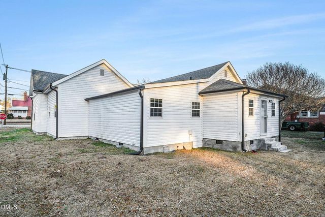 213 W Parrish Drive, Benson, NC 27504