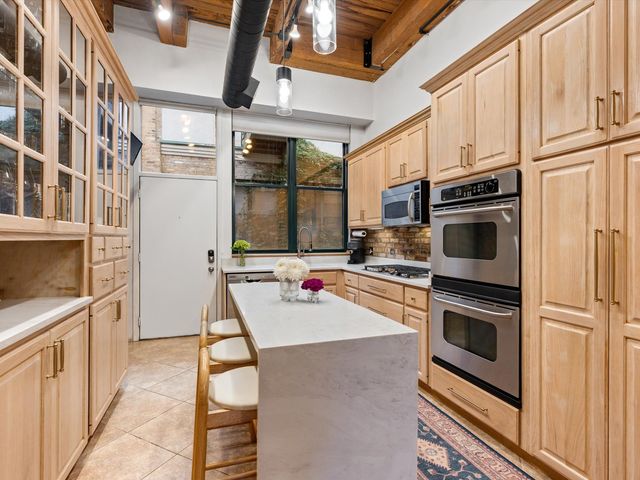 1737 N PAULINA Street 103, Chicago, IL 60622