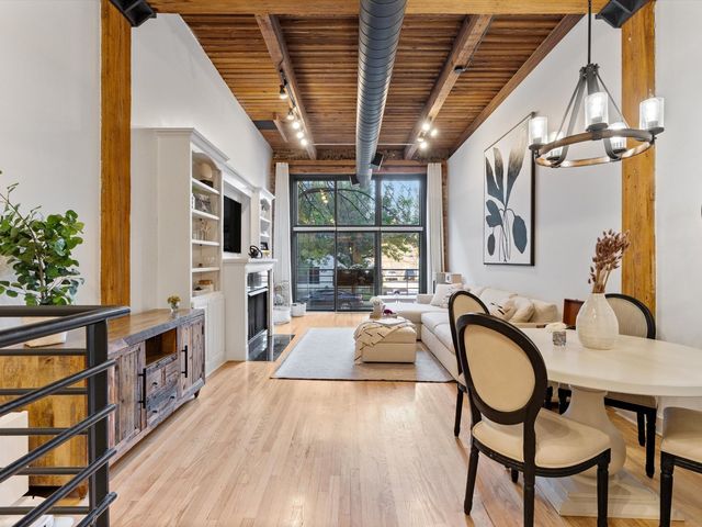 1737 N PAULINA Street 103, Chicago, IL 60622