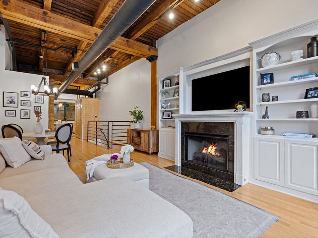 1737 N PAULINA Street 103, Chicago, IL 60622