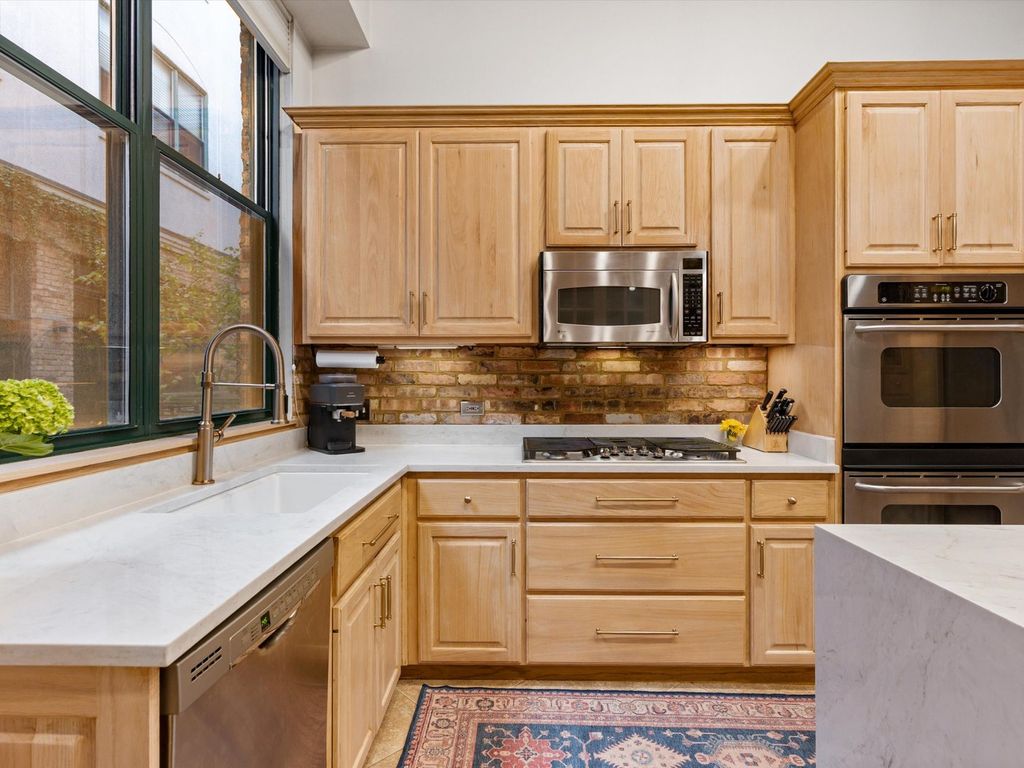 1737 N PAULINA Street 103, Chicago, IL 60622 — photo 3