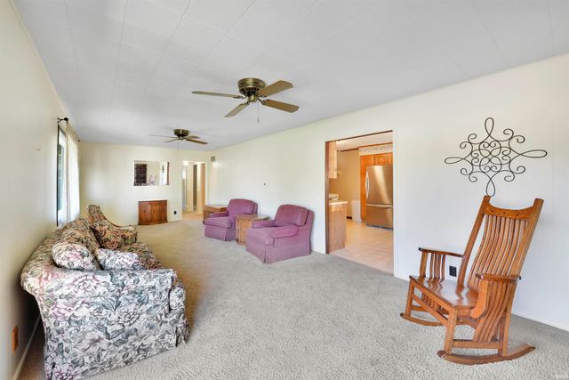 24 Prairie Court, Lafayette, IN 47904