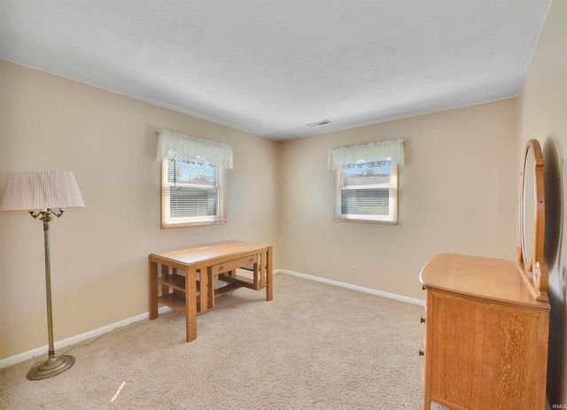 24 Prairie Court, Lafayette, IN 47904