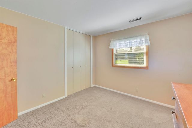24 Prairie Court, Lafayette, IN 47904