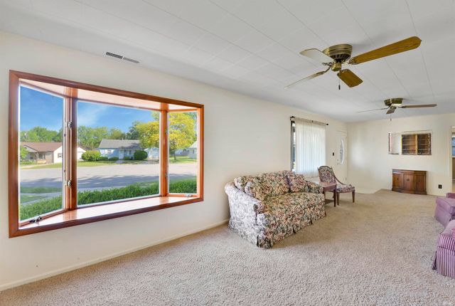 24 Prairie Court, Lafayette, IN 47904