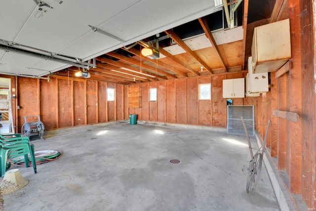 24 Prairie Court, Lafayette, IN 47904