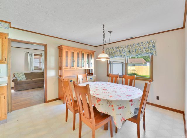 24 Prairie Court, Lafayette, IN 47904