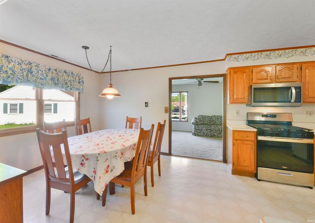 24 Prairie Court, Lafayette, IN 47904