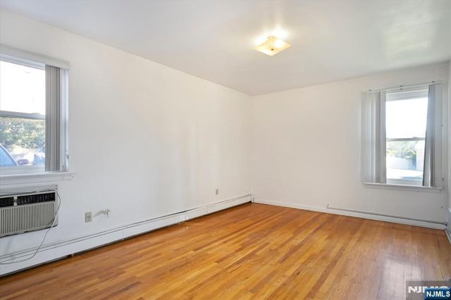 300 Claremont D1, Verona, NJ 07044