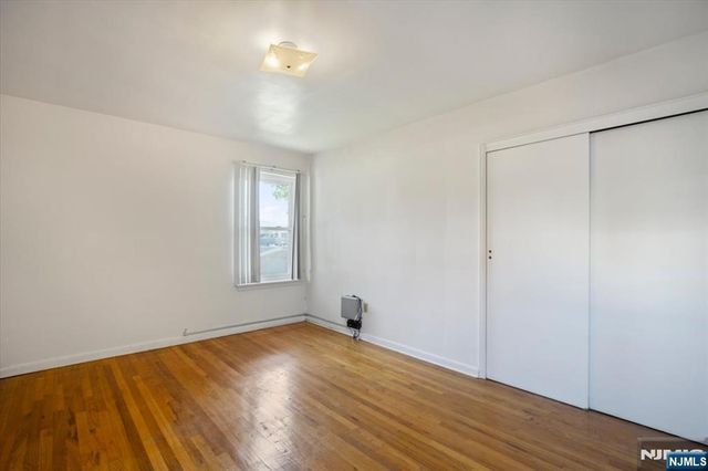 300 Claremont D1, Verona, NJ 07044