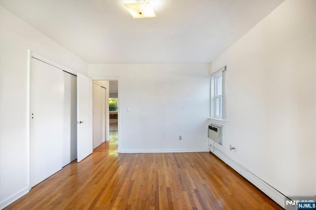 300 Claremont D1, Verona, NJ 07044