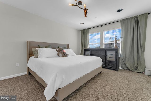 8805 MIMOSA AVE, Clinton, MD 20735