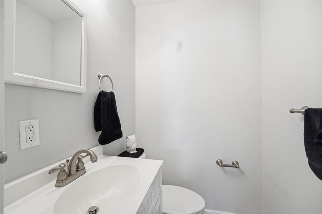 13218 W 96th Street, Lenexa, KS 66215