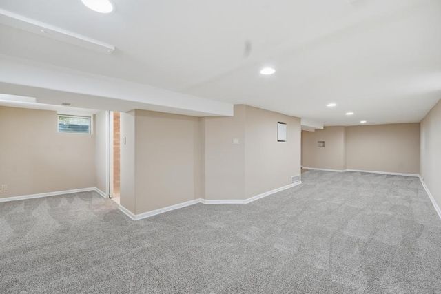 13218 W 96th Street, Lenexa, KS 66215