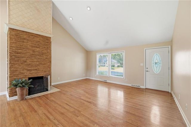 13218 W 96th Street, Lenexa, KS 66215
