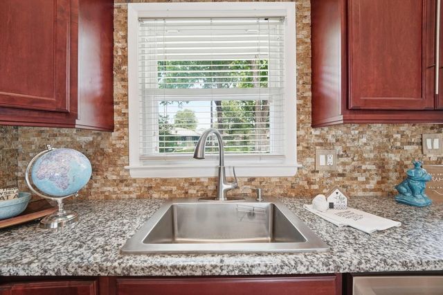 13218 W 96th Street, Lenexa, KS 66215