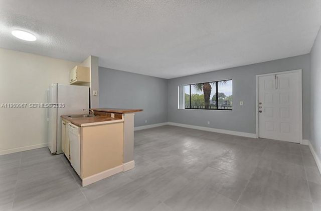 1430 W Meadows Cir W 1430, Boynton Beach, FL 33436