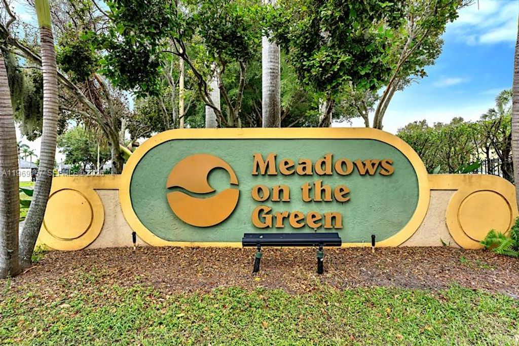 1430 W Meadows Cir W 1430, Boynton Beach, FL 33436