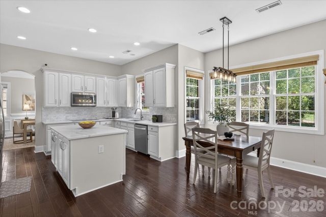 4936 Hawk Shadow Lane, Charlotte, NC 28277