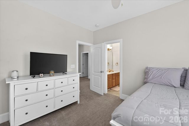 4936 Hawk Shadow Lane, Charlotte, NC 28277