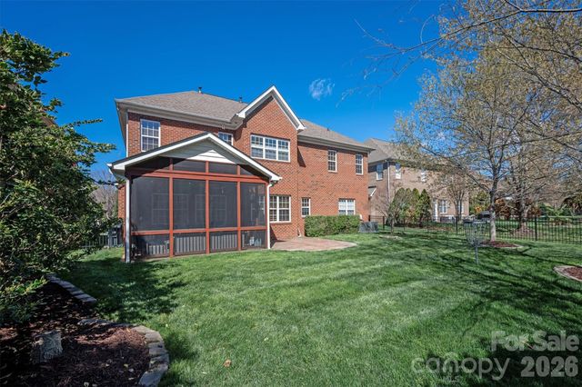 4936 Hawk Shadow Lane, Charlotte, NC 28277