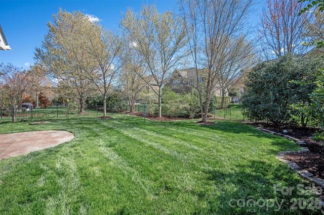 4936 Hawk Shadow Lane, Charlotte, NC 28277