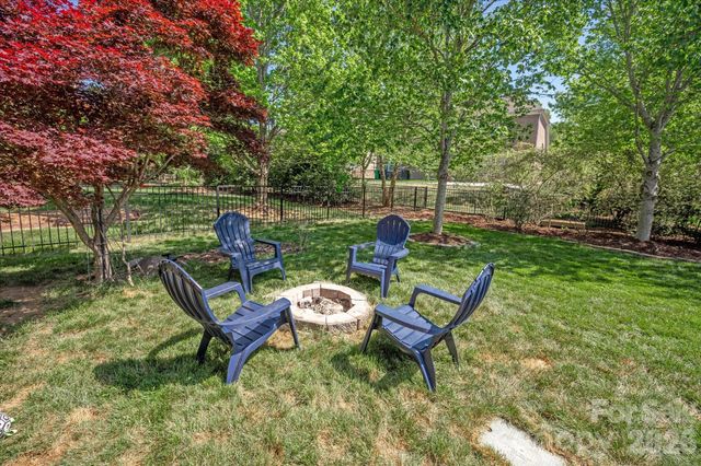 4936 Hawk Shadow Lane, Charlotte, NC 28277