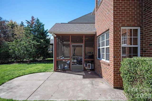 4936 Hawk Shadow Lane, Charlotte, NC 28277