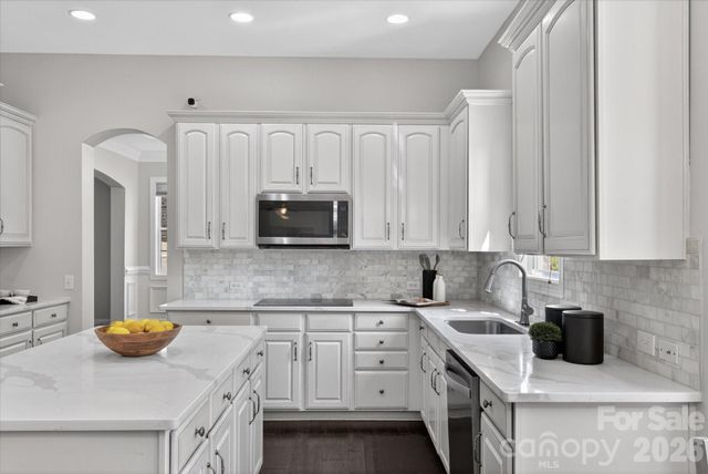4936 Hawk Shadow Lane, Charlotte, NC 28277