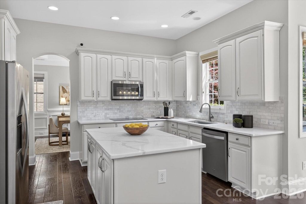 4936 Hawk Shadow Lane, Charlotte, NC 28277